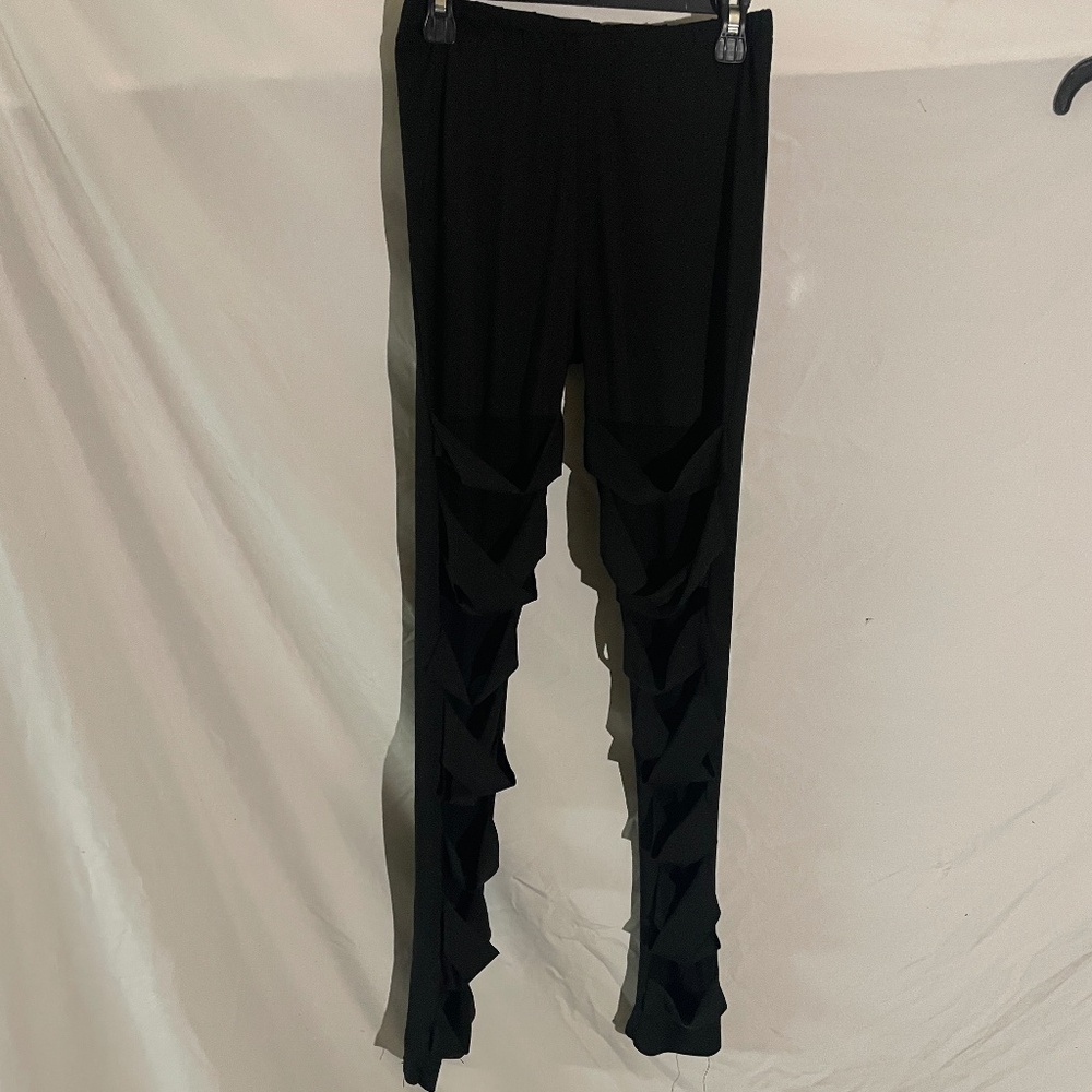 “Cut up” leggings